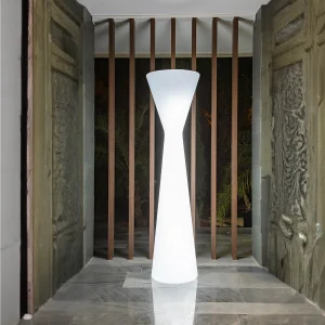 LÁMPARA DE PIE KONIKA 170