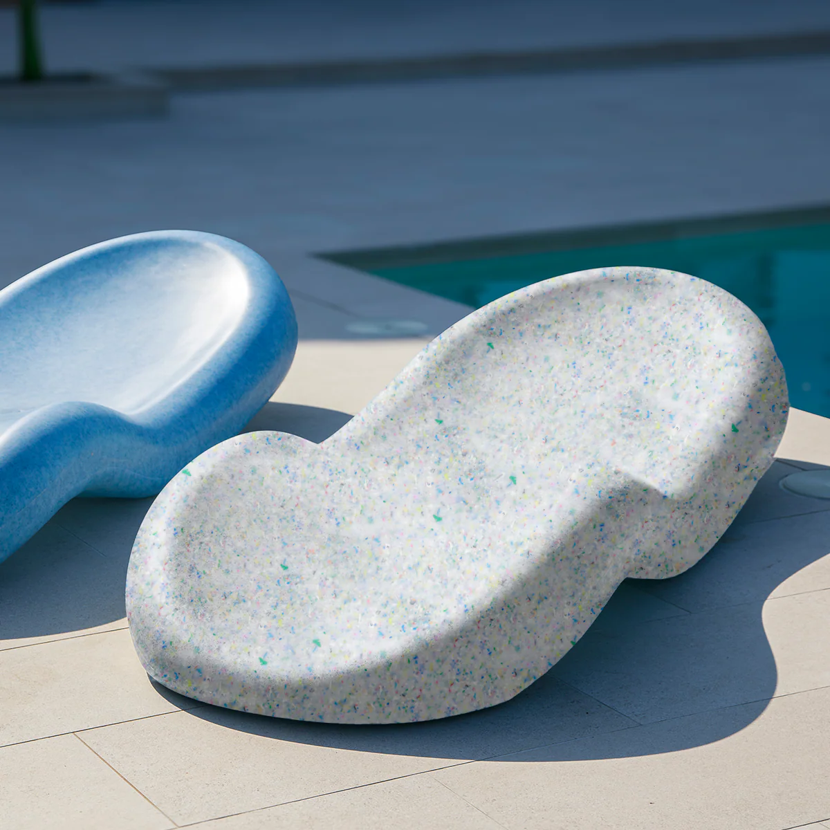 CIRCOOLAR Tumbona Rasa Material Reciclado - Imagen 2