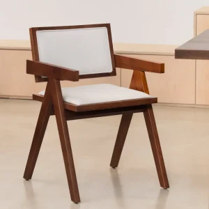 Silla de Comedor en Madera y Tapizada con Reposabrazos Matilde