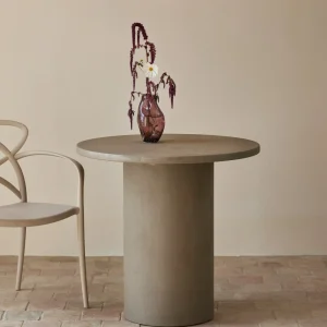 Mesa de Comedor Redonda en Microcemento Argo (80 cm)