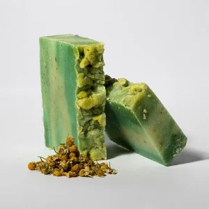 Jabón con aceite de oliva, manzanilla y menta